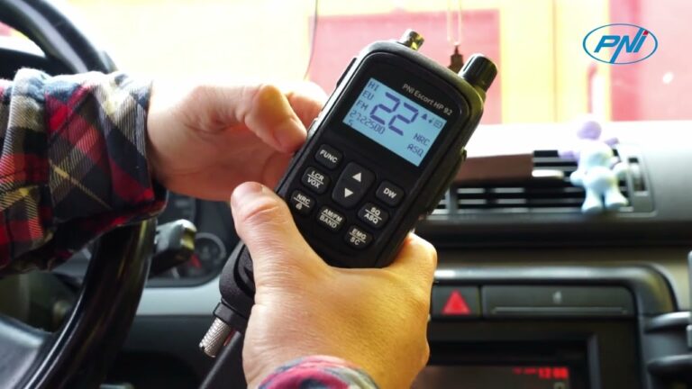 Statie radio CB portabila PNI Escort HP 92, 12V-24V, AM-FM, VOX, NRC, Dual Watch, Roger Beep, ASQ SQ reglabil